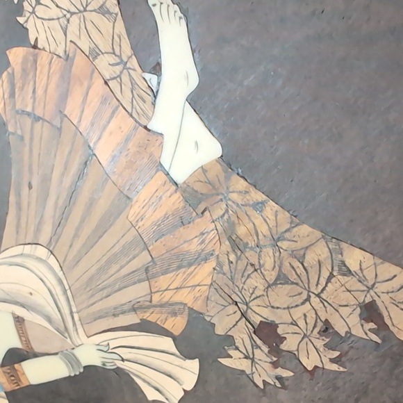 VGT, Rosewood Set Of 2 Oval Marquetry Wall Plaques with South Indian Man/Woman. - Picture 10 of 15